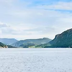 4 Star In Sundlandet