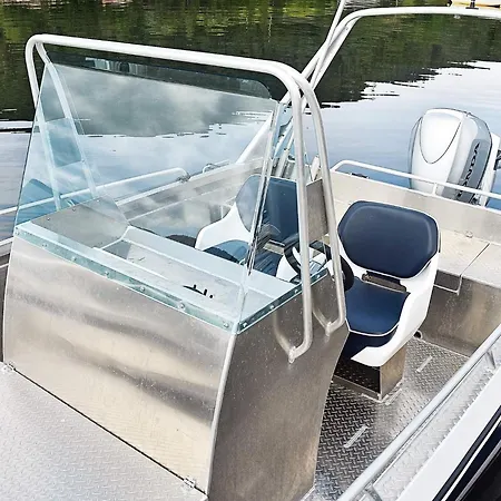 8 Person In Sundlandet *