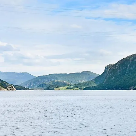 8 Person In Sundlandet