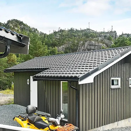 4 Star In Sundlandet Snildal