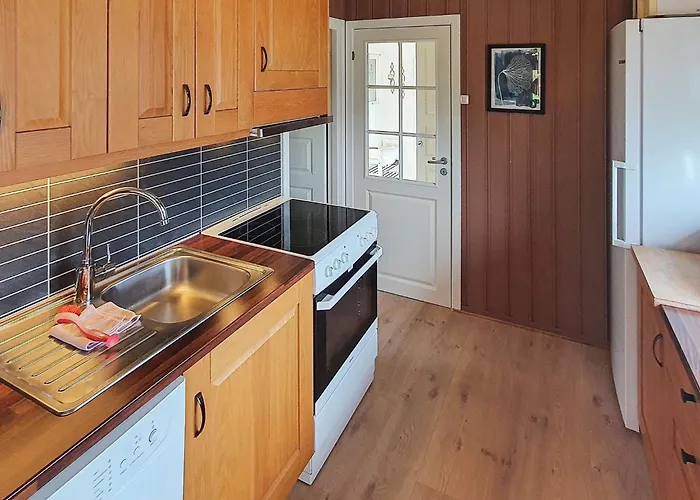 8 Person In Sundlandet Snildal